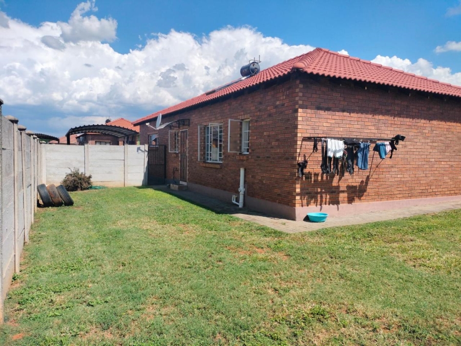 3 Bedroom Property for Sale in Waterval East North West